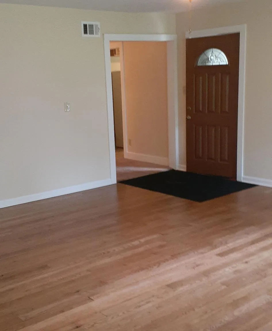 2 bed, 1220 sqft, $1,450 — Photo 2
