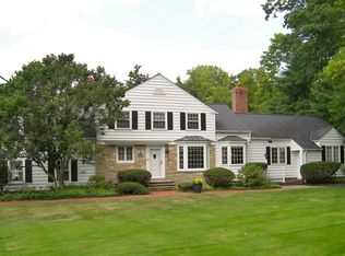 33375 Woodleigh Dr, Pepper Pike, OH 44124