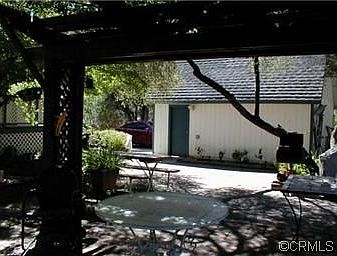 4th image of 30586 Holiday Dr