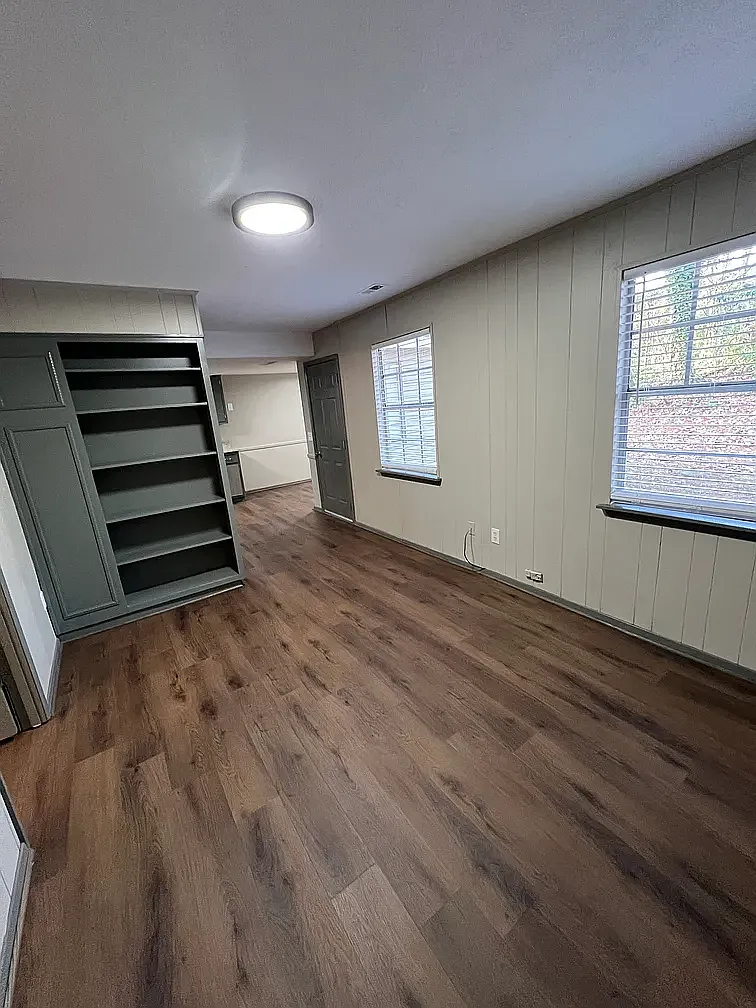 3 bed, 2750 sqft, $1,650 — Photo 4