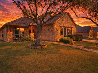 917 White Porch Ave, Forney, TX 75126