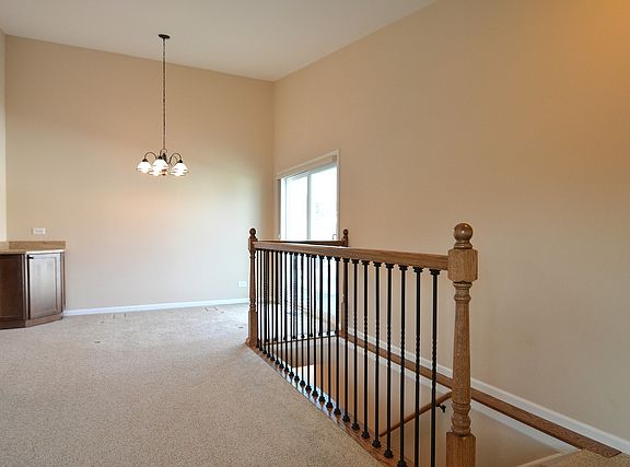 3rd image of 936 Adams Ct #936
