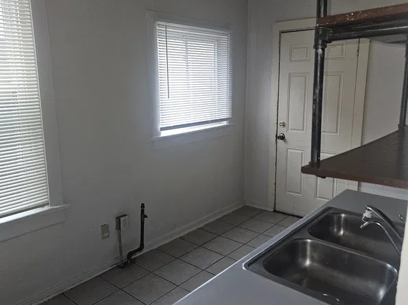 3130 N Richards St, Milwaukee, WI 53212