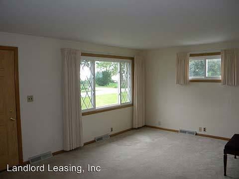 2nd image of 5158 Edgewater Dr