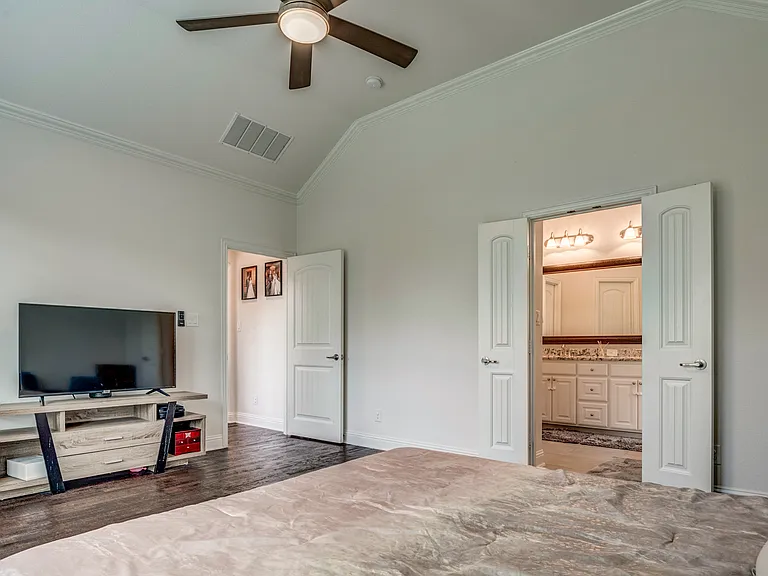3021 Little Ml — Photo 23