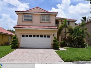 4237 SW 153rd Ave, Hollywood, FL 33027