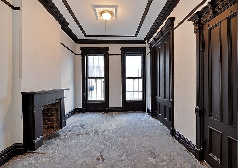 2nd image of 897 Lafayette Ave