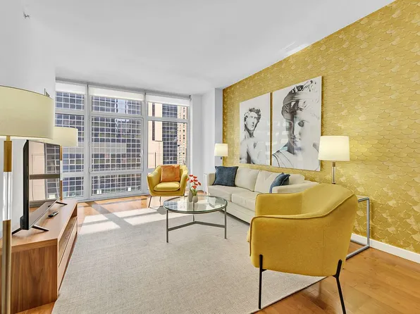 1600 Broadway APT 18B, New York, NY 10019