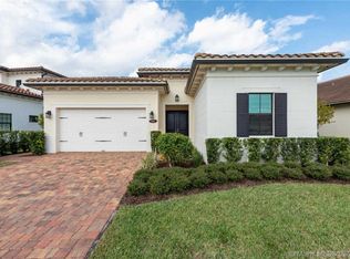 919 SW 113th Way, Pembroke Pines, FL 33025