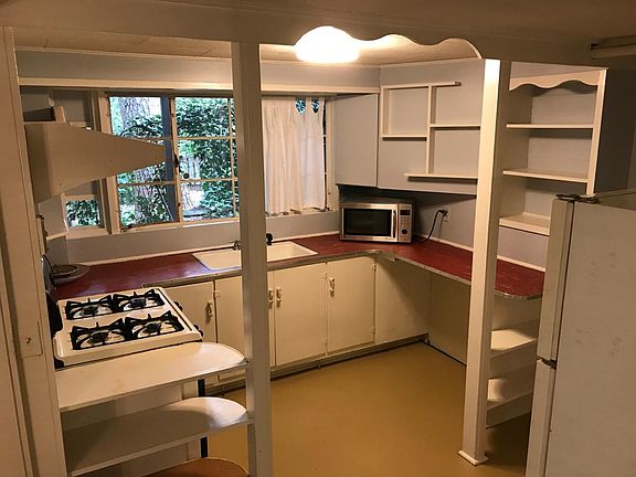 Roomy kitchen with newer gas stove