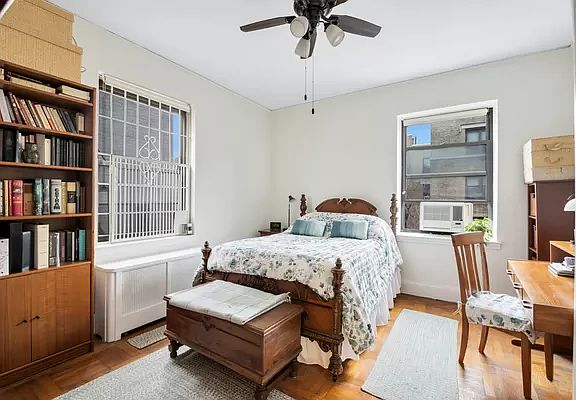 4th image of 854 W 181st St APT 4G