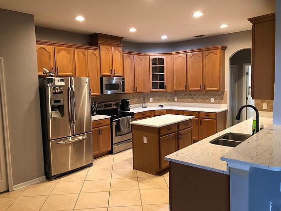 5th image of 7425 Winding Lake Cir
