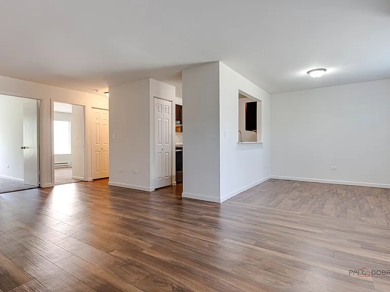 Hawthorne Glen Apartments — Photo 36
