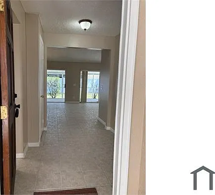 3 bed, 1194 sqft, $2,950 — Photo 2