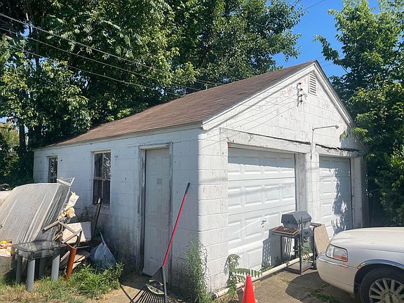 4th image of 1289 E Hudson St