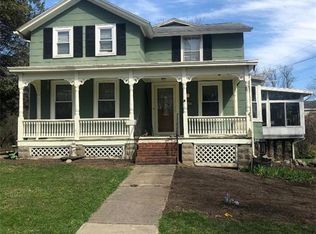 44 W Elizabeth St, Skaneateles, NY 13152