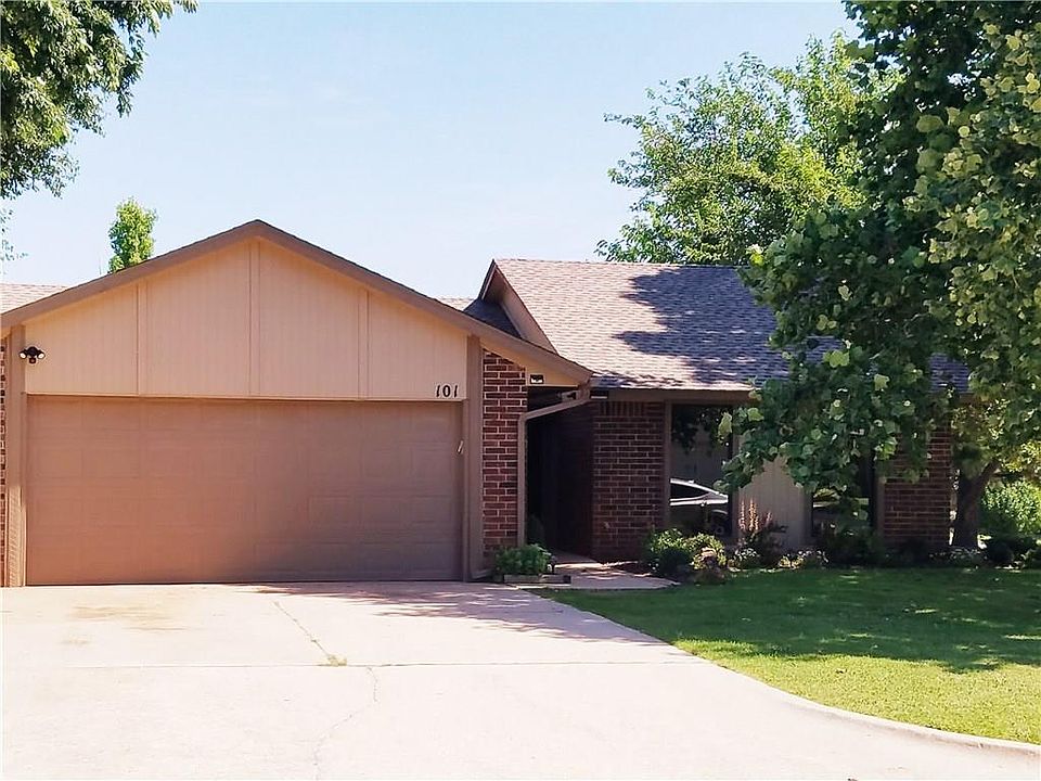 1st image of 101 Lochwood Ln