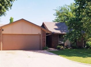 101 Lochwood Ln, Yukon, OK 73099
