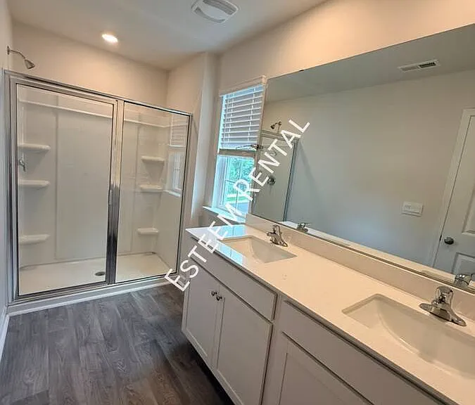 135 Palm Dr — Photo 20