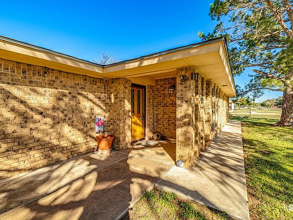 4th image of 5307 Meadow Dr