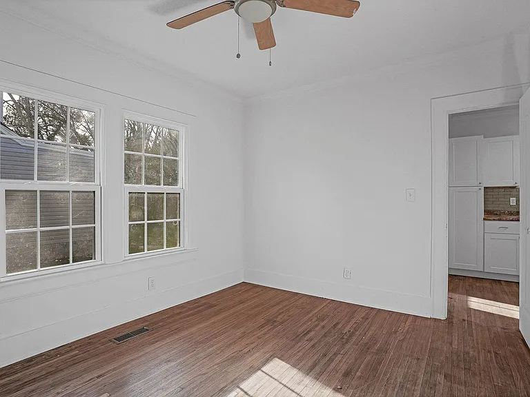 409 Booth Rd — Photo 7