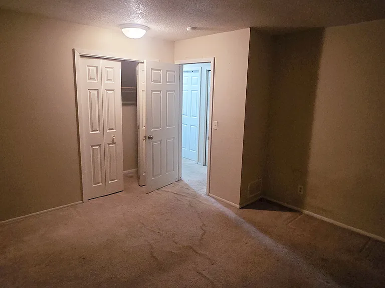 4951 Oliver Ave N — Photo 5
