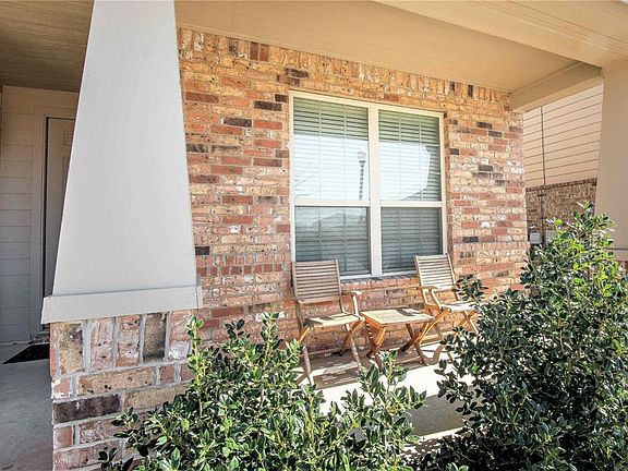 3rd image of 3425 Seaside Dr