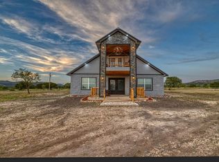 136 Cardinal Dr, Camp Wood, TX 78833