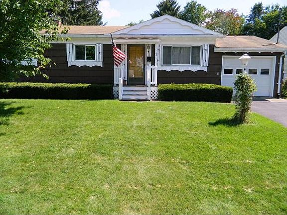 2nd image of 15 Woodlawn Ave