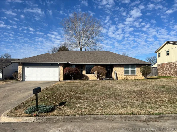 201 Foltz Ln, Muskogee, OK 74403