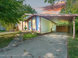 4104 Glenburne Blvd, Lansing, MI 48911