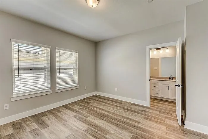 3900 Carmel Villas Dr — Photo 25