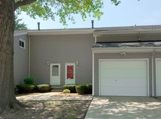 1560 Hunt Dr APT C, Normal, IL 61761