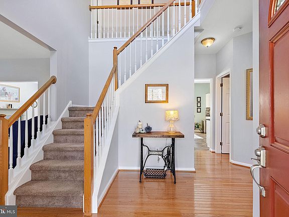 2nd image of 55 Eaton Pl