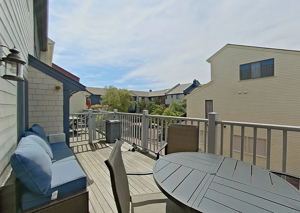 214 Goddard Row #1