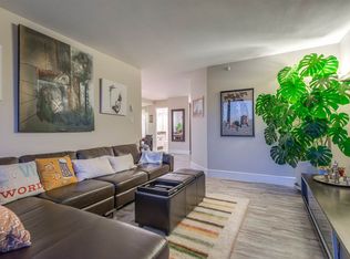 888 Hamilton St #2001, Vancouver, BC