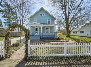 1358 Broadway St, Niles, MI 49120