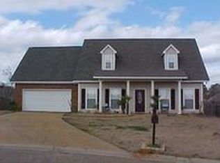 210 Wildberry Ct, Pearl, MS 39208