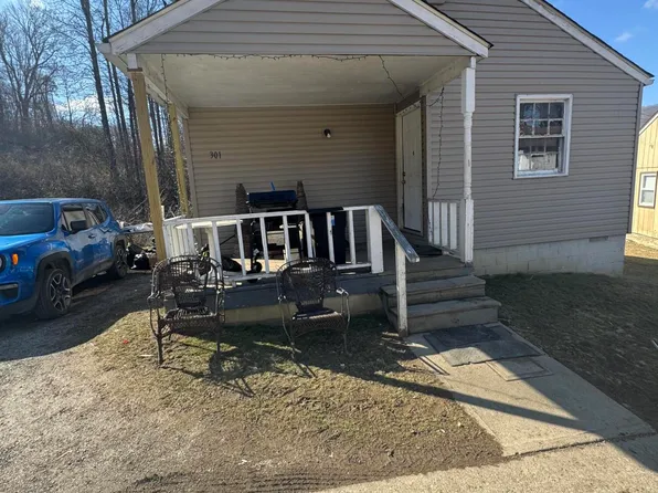 301 Cumberland Pl, Cumber, KY 40823