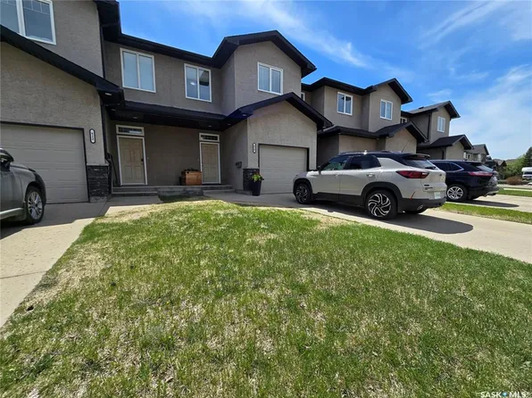 610 BARBER CRESCENT, Weyburn, SK S4H 0M9