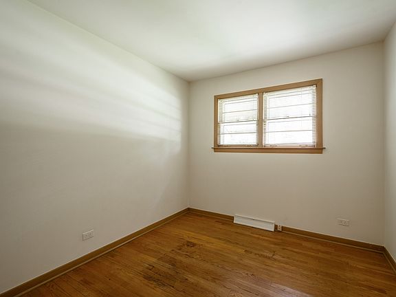 5th image of 745 Wilcox Ave