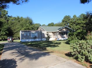 2570 Kekuanoni St, Honolulu, HI 96813