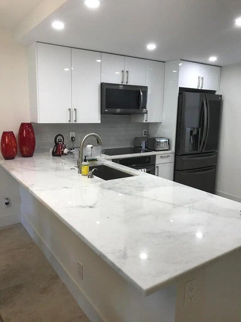 2 bed, 2.0 bath, 960 sqft, $2,250 — Photo 3