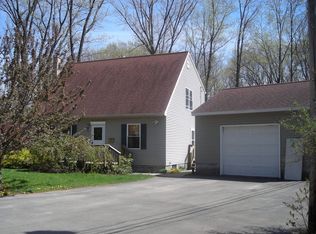 1930 Nicky Dr, Schenectady, NY 12306