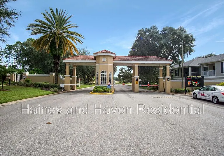 2492 Saint Augustine Blvd — Photo 39