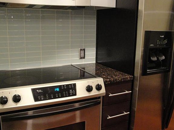 5th image of 2101 Market St Unit 2305