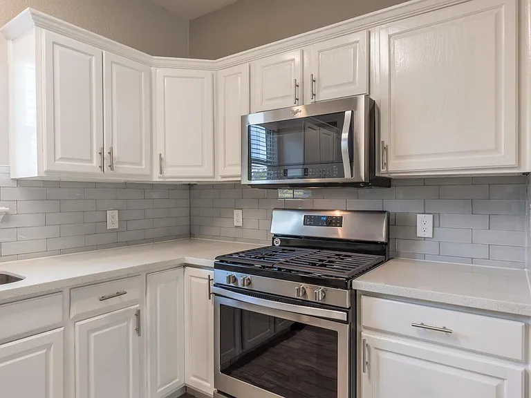 6319 Parliament Dr — Photo 11