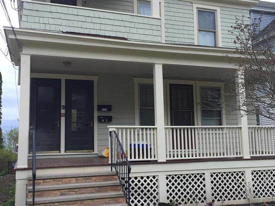 1st image of 1116 Oak St