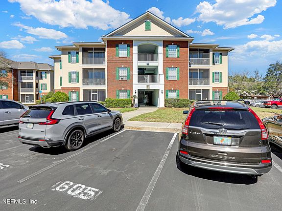 2nd image of 785 OAKLEAF PLANTATION Parkway #1333