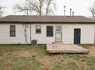 110 N 11th St, Yukon, OK 73099